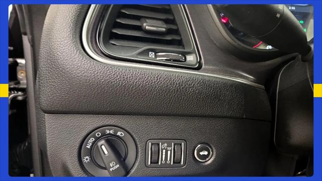 2017 Dodge Challenger SXT