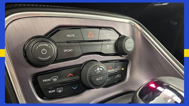 2017 Dodge Challenger SXT