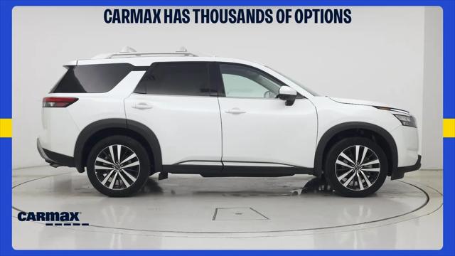2025 Nissan Pathfinder Platinum FWD