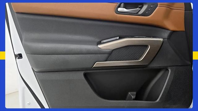 2025 Nissan Pathfinder Platinum FWD
