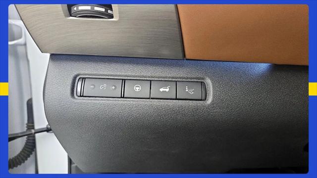 2025 Nissan Pathfinder Platinum FWD
