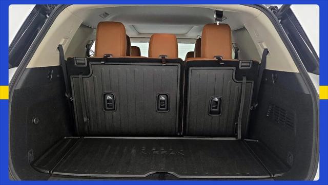 2025 Nissan Pathfinder Platinum FWD