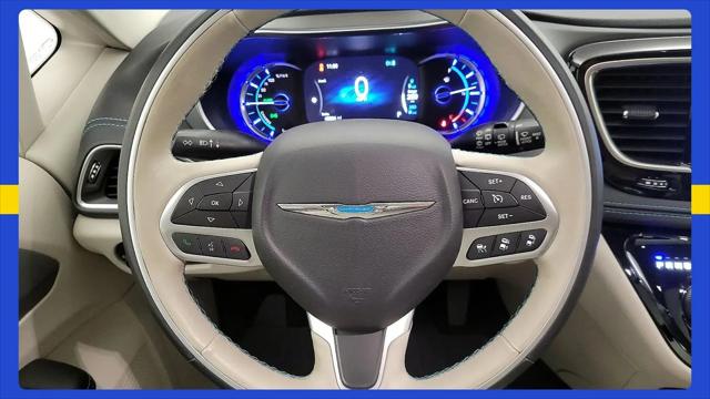 2017 Chrysler Pacifica Hybrid Platinum
