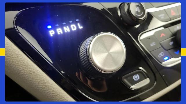 2017 Chrysler Pacifica Hybrid Platinum