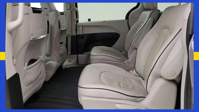 2017 Chrysler Pacifica Hybrid Platinum
