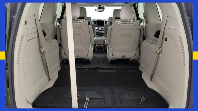 2017 Chrysler Pacifica Hybrid Platinum