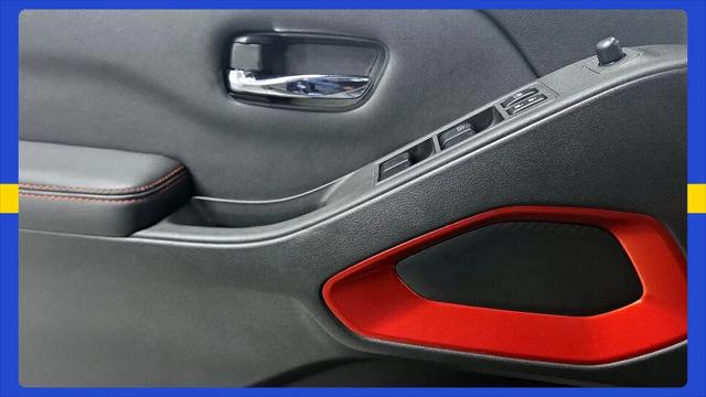 2023 Nissan Frontier Crew Cab PRO-X 4x2