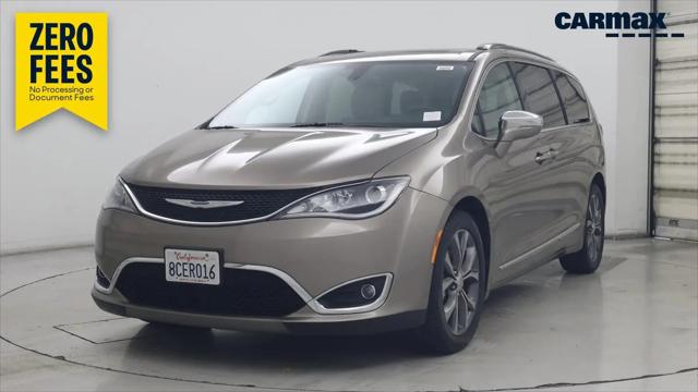 2017 Chrysler Pacifica Limited for sale in Sacramento, CA