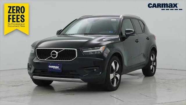 2021 Volvo XC40 T5 Momentum