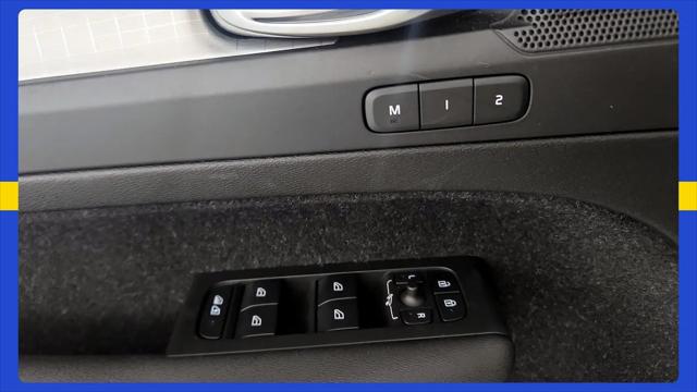 2021 Volvo XC40 T5 Momentum