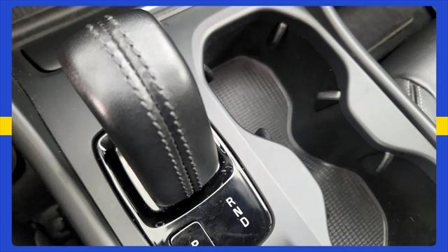 2021 Volvo XC40 T5 Momentum