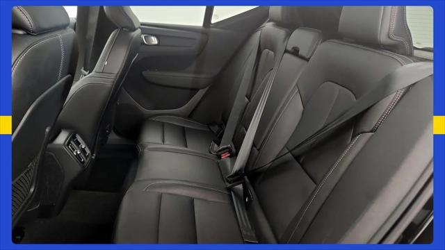 2021 Volvo XC40 T5 Momentum