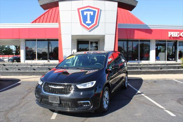 2024 Chrysler Pacifica Touring L AWD for sale in Taylor, MI