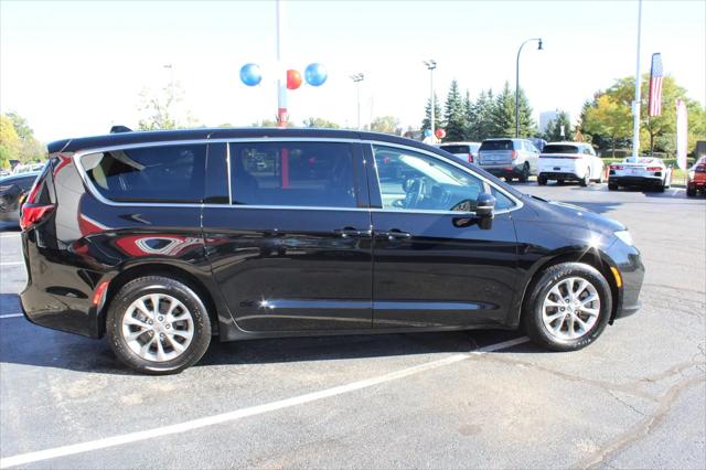 2024 Chrysler Pacifica Touring L AWD