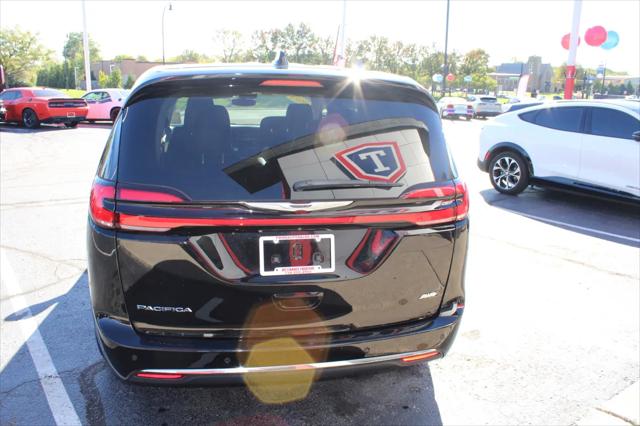 2024 Chrysler Pacifica Touring L AWD