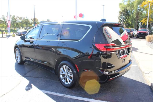 2024 Chrysler Pacifica Touring L AWD