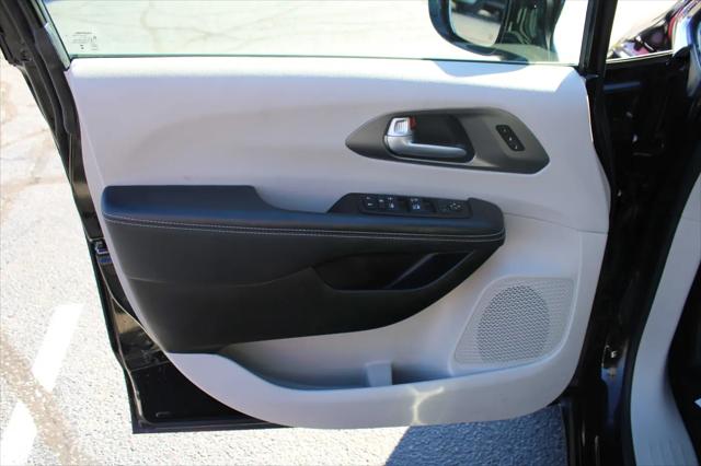2024 Chrysler Pacifica Touring L AWD