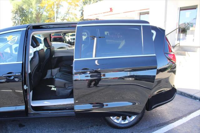2024 Chrysler Pacifica Touring L AWD