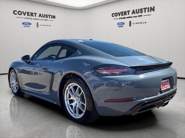 2017 Porsche 718 Cayman Base