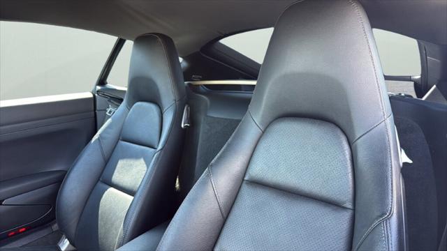 2017 Porsche 718 Cayman Base
