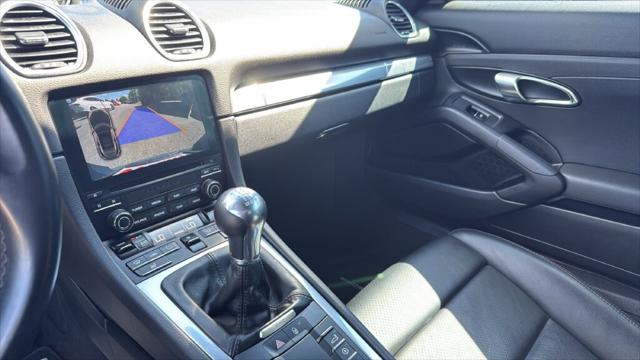 2017 Porsche 718 Cayman Base