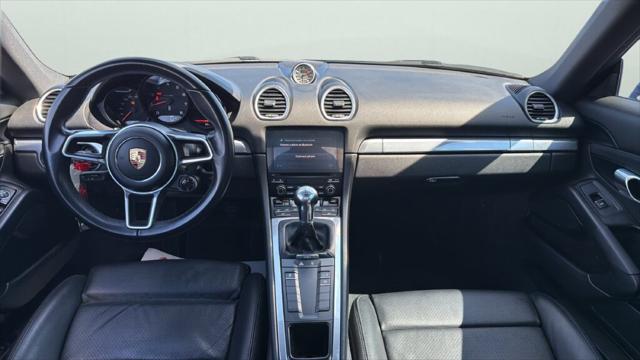 2017 Porsche 718 Cayman Base