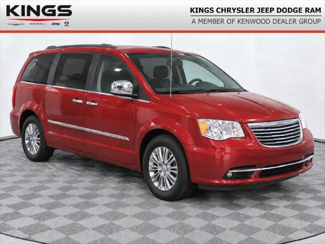 2016 Chrysler Town & Country Touring-L Anniversary Edition for sale near Cincinnati, OH