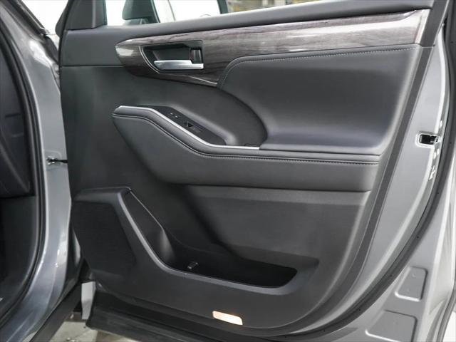 2026 Toyota Highlander Hybrid Limited