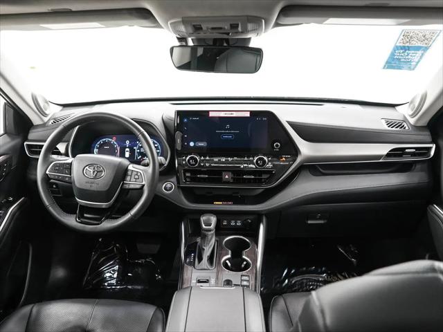 2026 Toyota Highlander Hybrid Limited