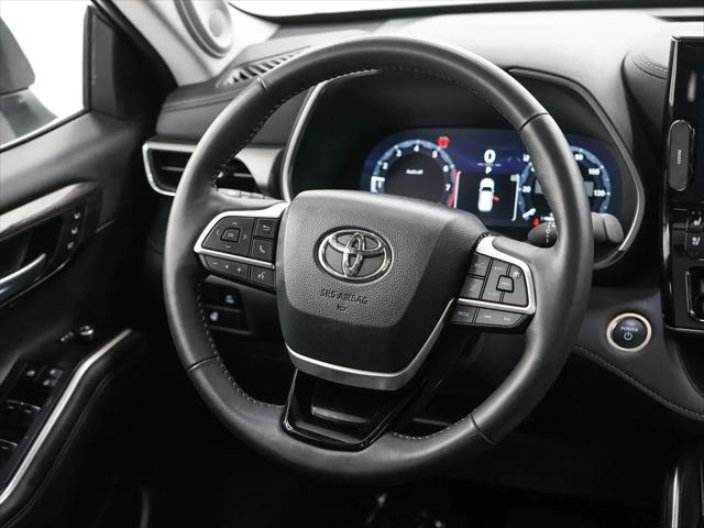 2026 Toyota Highlander Hybrid Limited