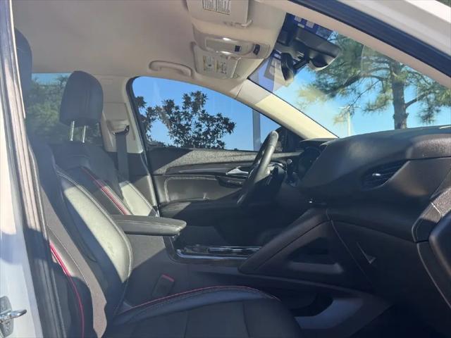 2023 Buick Envision Essence FWD