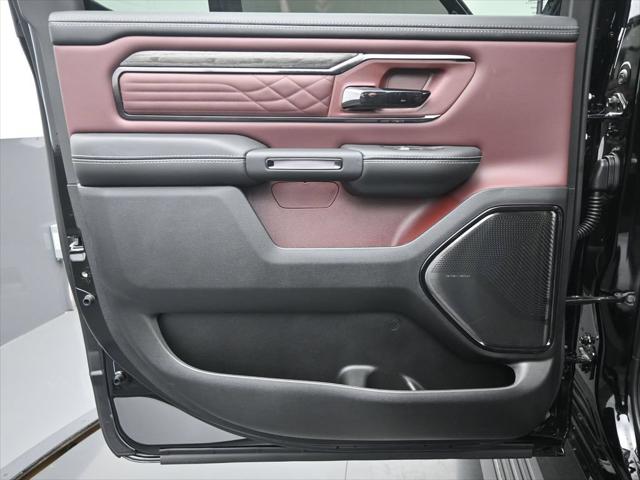 2025 Ram 1500 Limited Crew Cab 4x4 57 Box