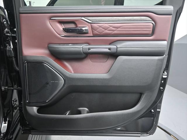 2025 Ram 1500 Limited Crew Cab 4x4 57 Box