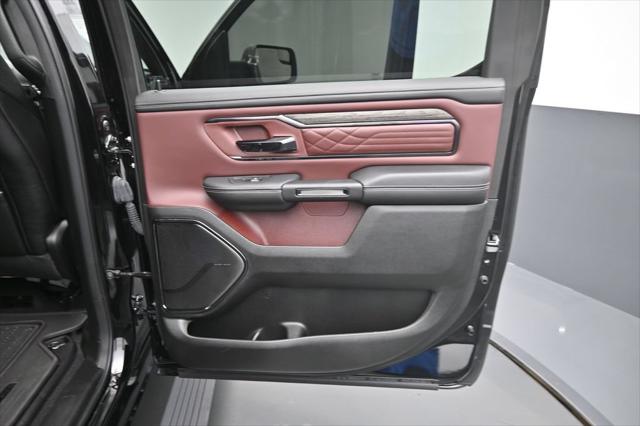 2025 Ram 1500 Limited Crew Cab 4x4 57 Box