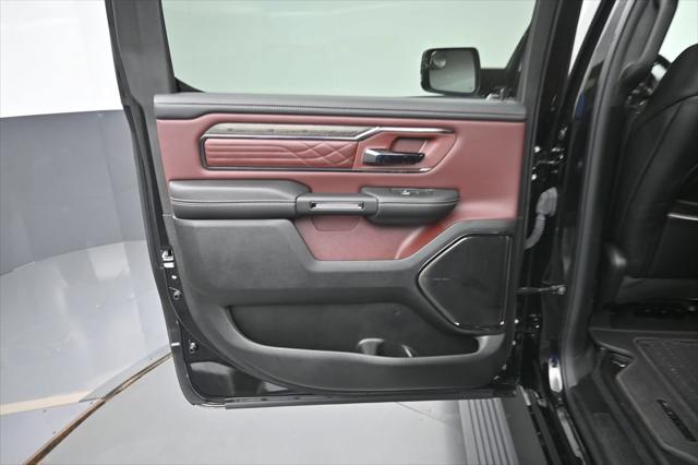 2025 Ram 1500 Limited Crew Cab 4x4 57 Box
