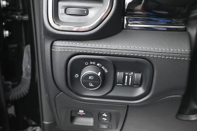 2025 Ram 1500 Limited Crew Cab 4x4 57 Box