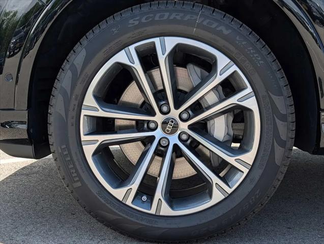 2026 Audi Q7 Premium 45 TFSI quattro tiptronic
