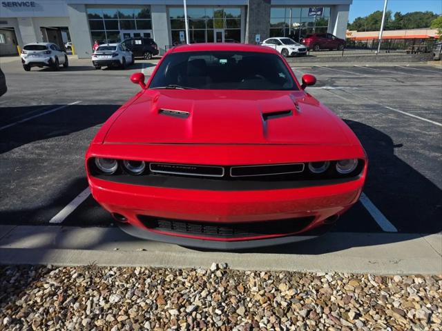 2015 Dodge Challenger SXT