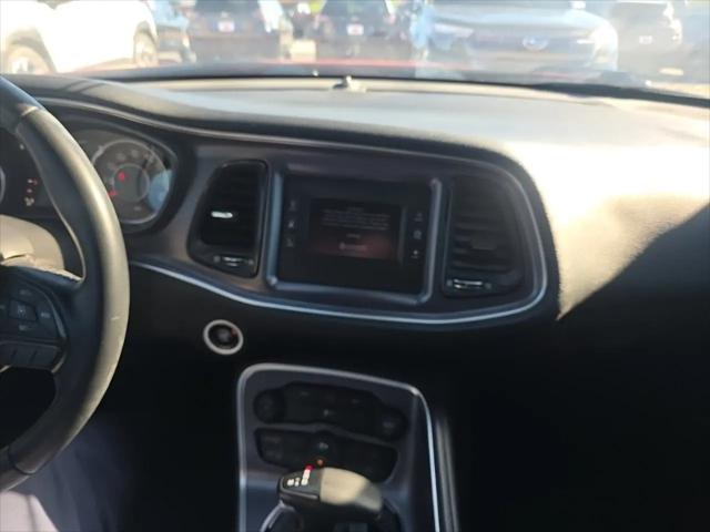 2015 Dodge Challenger SXT