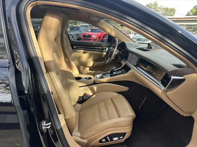 2018 Porsche Panamera Turbo