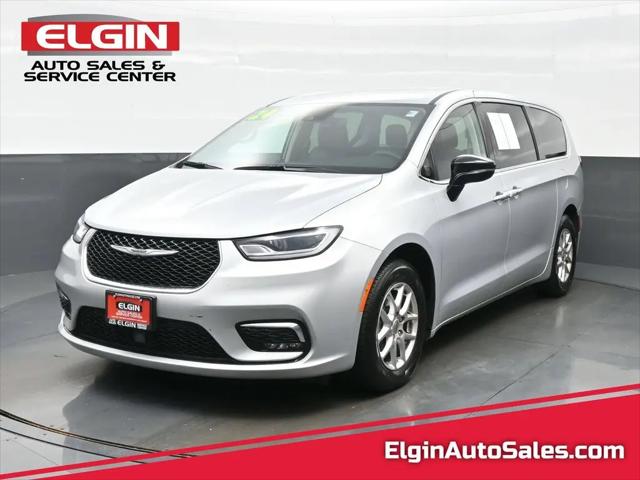 2024 Chrysler Pacifica Touring L for sale in Elgin, IL