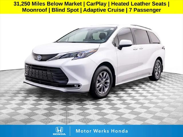 2024 Toyota Sienna XLE for sale in Barrington, IL