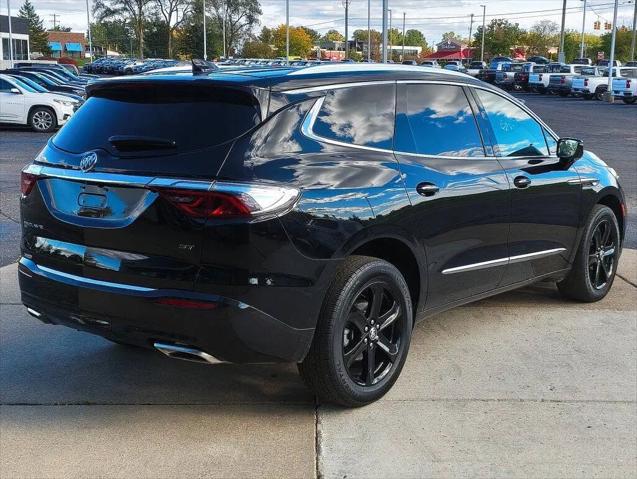2023 Buick Enclave Essence AWD
