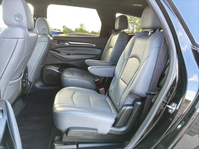 2023 Buick Enclave Essence AWD