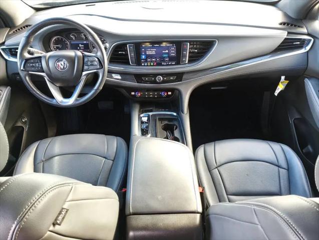 2023 Buick Enclave Essence AWD