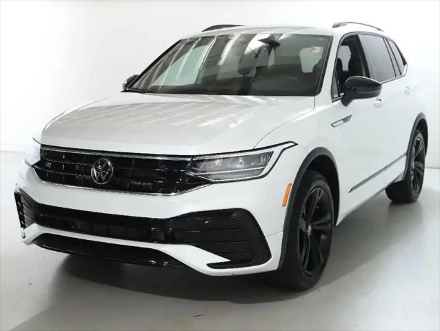 2024 Volkswagen Tiguan 2.0T SE R-Line Black for sale in Brunswick, OH