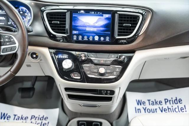 2017 Chrysler Pacifica Touring-L