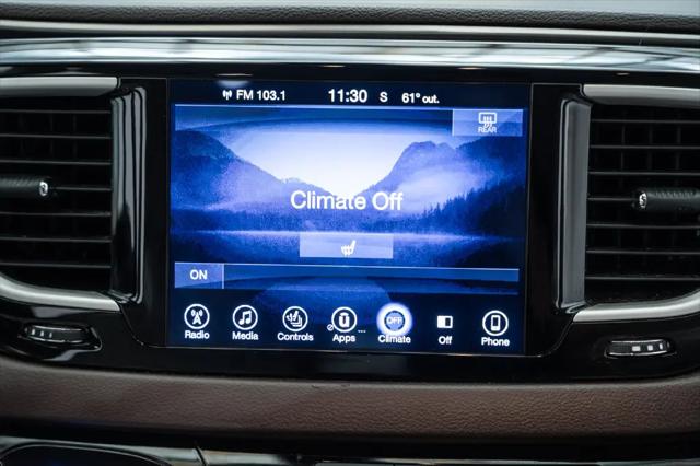2017 Chrysler Pacifica Touring-L