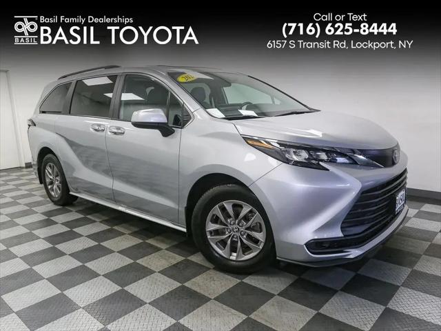 2025 Toyota Sienna XLE 8-Passenger for sale in Lockport, NY