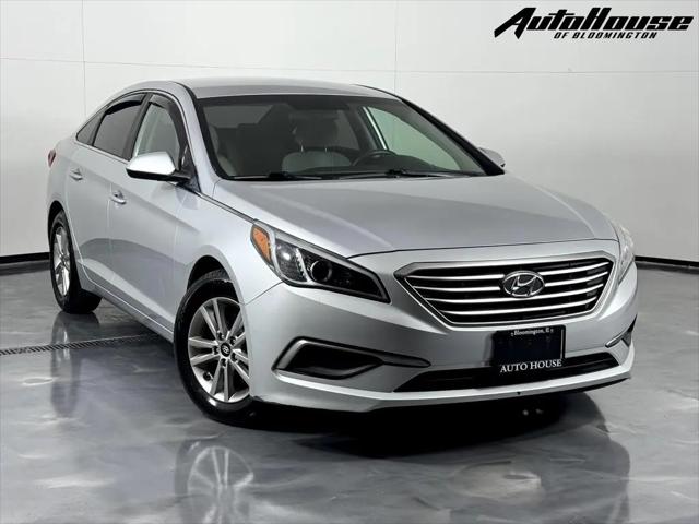 2017 Hyundai Sonata Base for sale in Bloomington, IL